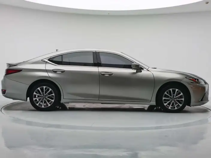 Lexus ES 2022 Model 300h Superior Edition – фото 8