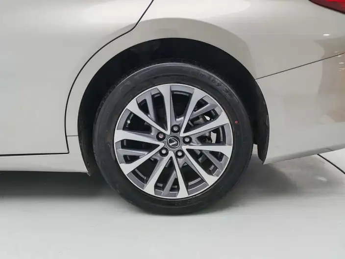 Lexus ES 2022 Model 300h Superior Edition – фото 9