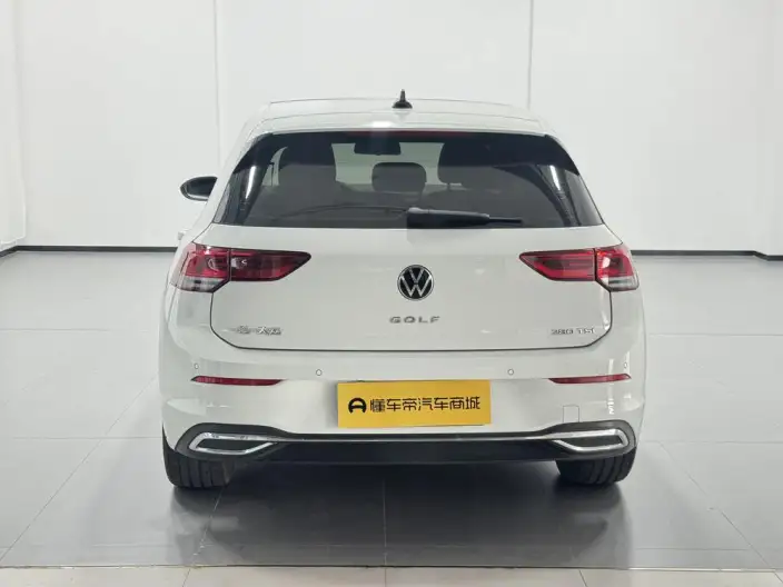 Volkswagen Golf 2023 Model 280TSI DSG Pro – фото 6