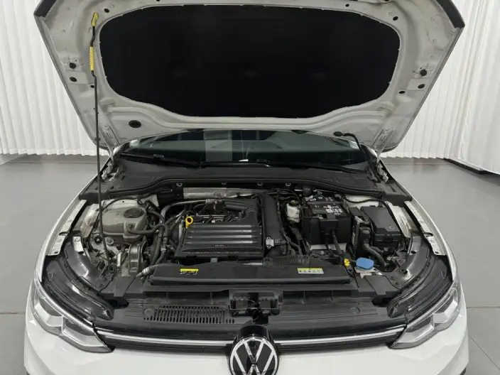 Volkswagen Golf 2023 Model 280TSI DSG Pro – фото 10