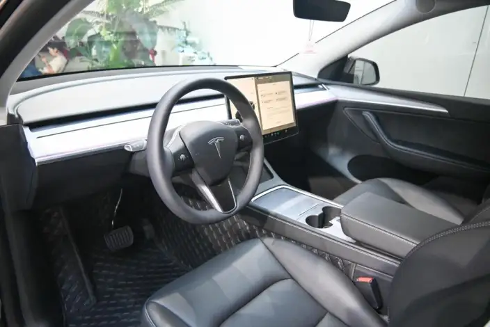 Model Y 2024 Model Rear-wheel drive version – фото 9