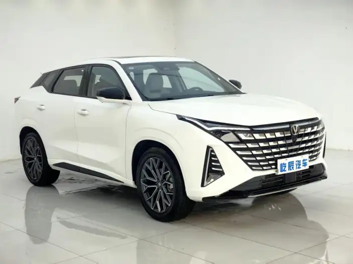 Changan UNI-Z 2025 Model 1.5T DCT Luxury Model
