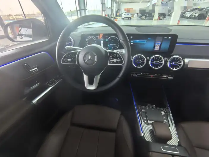 Mercedes-Benz GLB 2022 Model Facelift GLB 200 Dynamic Model – фото 10