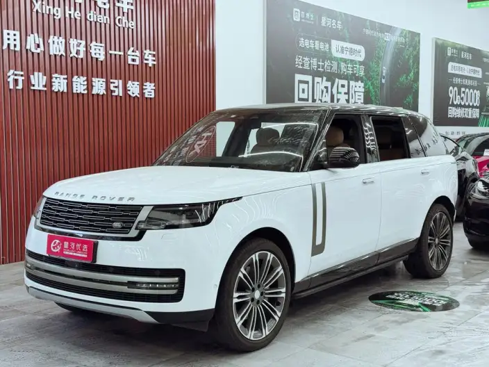Range Rover 2024 Model 3.0 L6 400PS Shengshi Extended Edition 7 seat