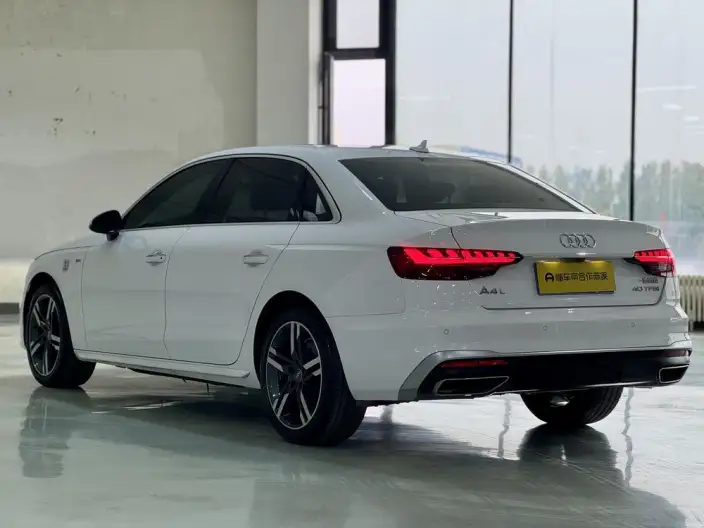 Audi A4 L 2022 Model 40 TFSI Luxury Dynamic Model