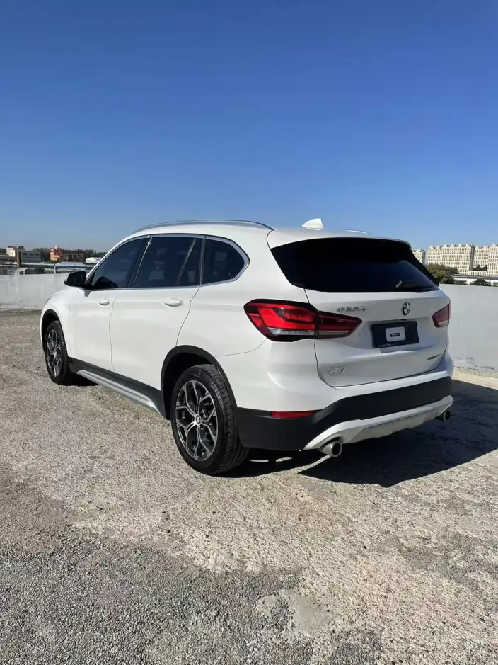 BMW X1 2022 Model sDrive20Li Fashion Model – фото 4