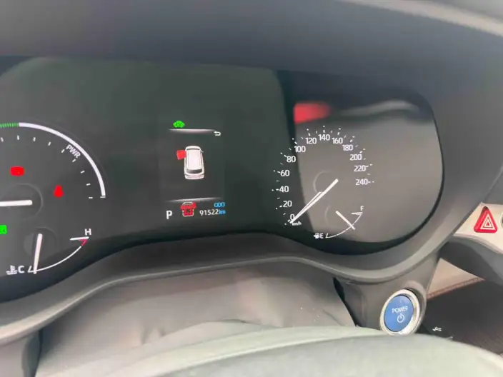 Granvia 2023 Model Intelligent Hybrid 2.5L Noble PLUS – фото 6