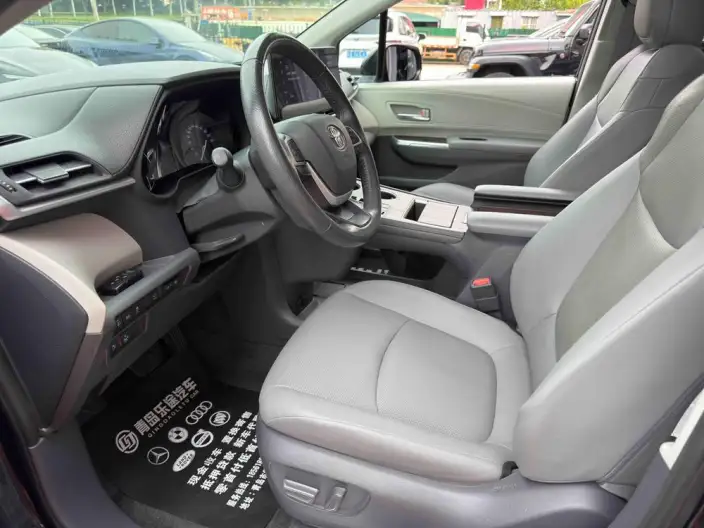 Granvia 2023 Model Intelligent Hybrid 2.5L Noble PLUS – фото 9
