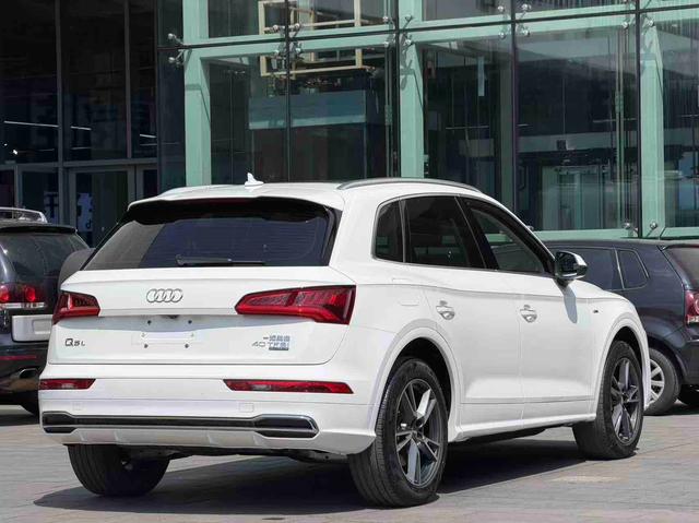 Audi Q5L 2020 40 TFSI Honor Style – фото 6