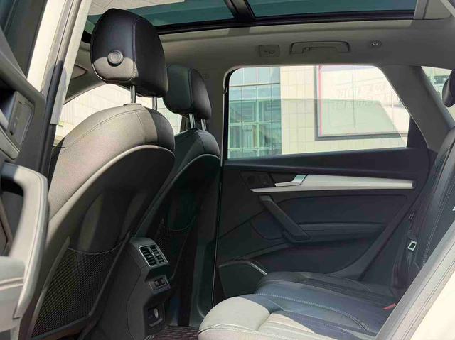 Audi Q5L 2020 40 TFSI Honor Style – фото 11