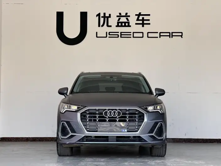 AUDI Q3 2022 Model 40 TFSI Fashion Dynamic Model