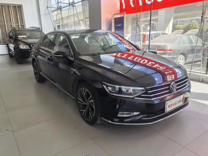 Volkswagen Magotan 2021 Model 330TSI DSG 30th Anniversary Memorial Edition – фото 3