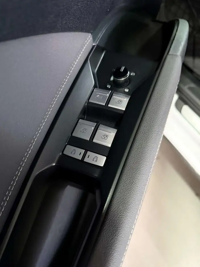 Audi Q4 e-tron 2023 Model 40 e-tron Genesis Edition – фото 10