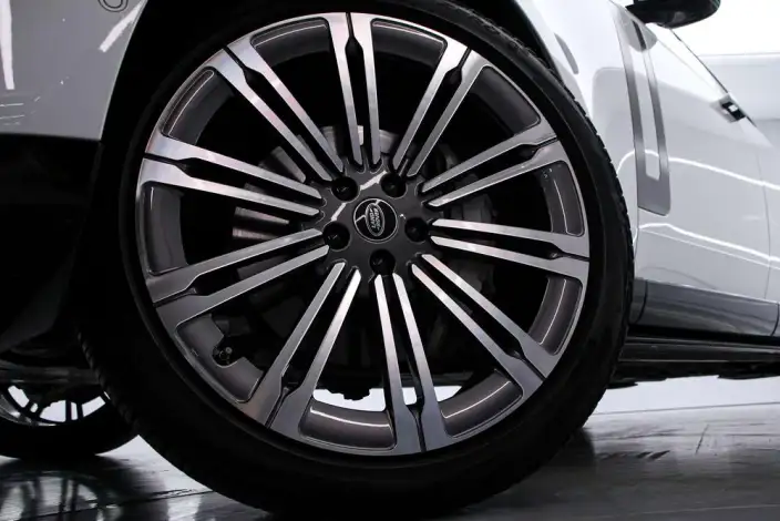 Range Rover 2025 Model 3.0 L6 400PS Shengshi Extended Edition 7 seat – фото 9