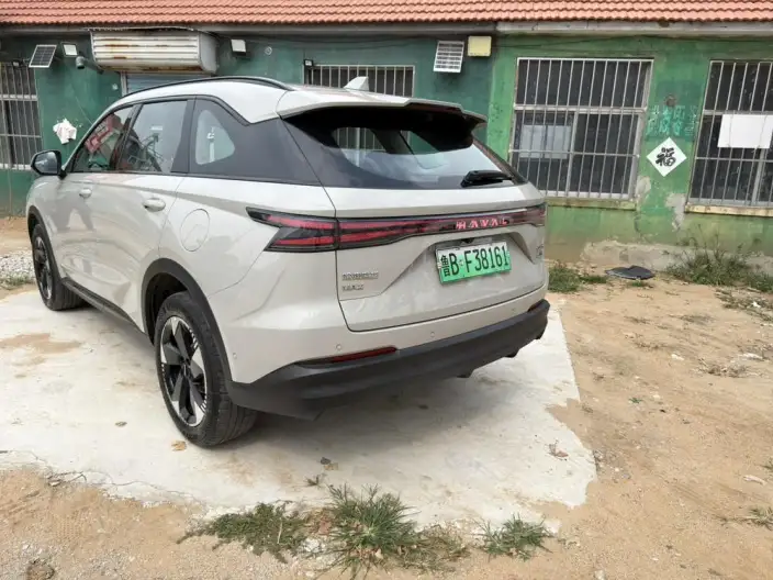 Haval Xiaolong MAX 2025 Model 1.5L Hi4 165 Plus Long Battery Life Pro Edition