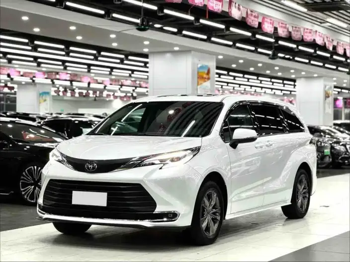 Toyota Sienna 2026 Model Hybrid 2.5L Comfort Edition – фото 1