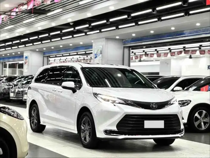 Toyota Sienna 2026 Model Hybrid 2.5L Comfort Edition – фото 3