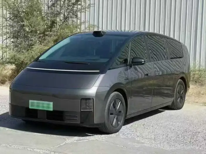 Li Auto MEGA 2024 Model Ultra Edition – фото 1
