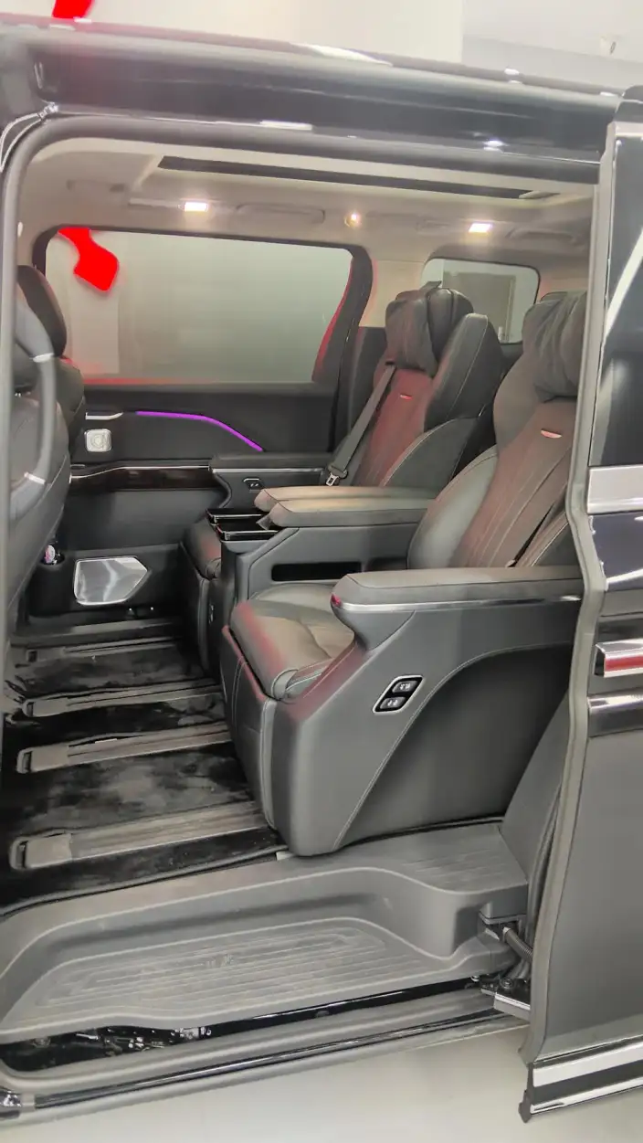 HONGQI HQ9 PHEV 2024 Model 4WD Business Edition – фото 10
