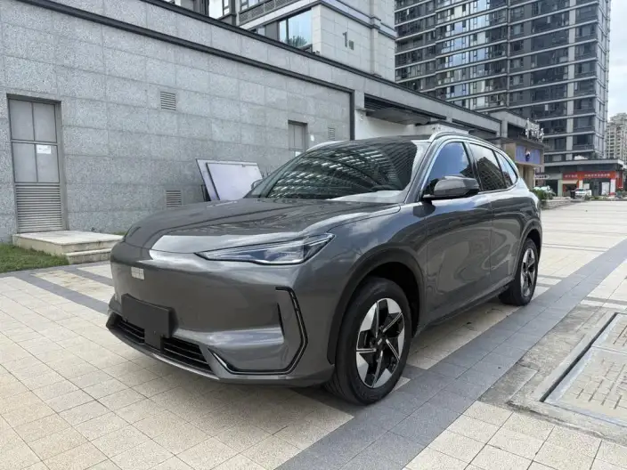 Geely Galaxy E5 2026 Model 610km Tiggo + Edition