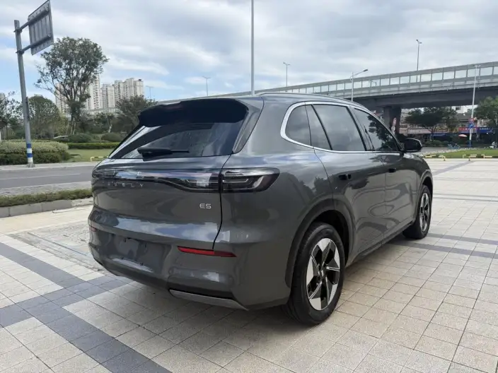 Geely Galaxy E5 2026 Model 610km Tiggo + Edition – фото 7