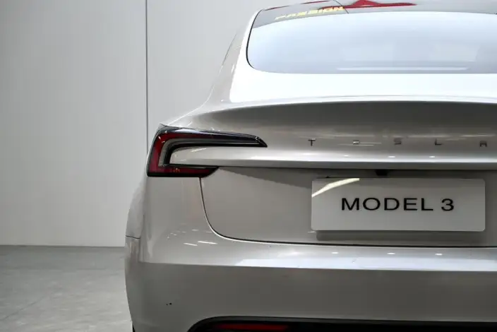 Model 3 2023 Model Rear-wheel drive version – фото 6
