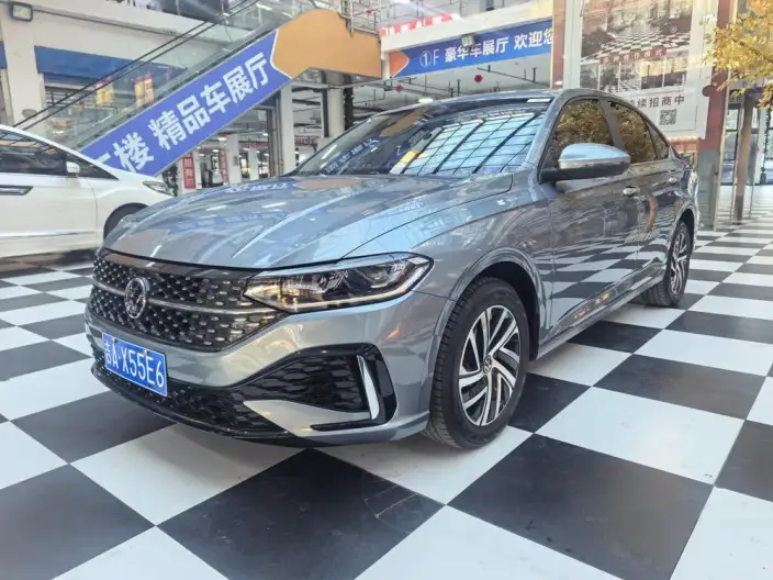 Volkswagen Lavida 2023 Model Facelift 1.5L Automatic Starry Sky Five Million Edition – фото 1