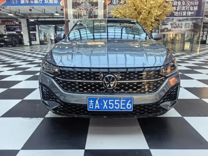 Volkswagen Lavida 2023 Model Facelift 1.5L Automatic Starry Sky Five Million Edition – фото 2