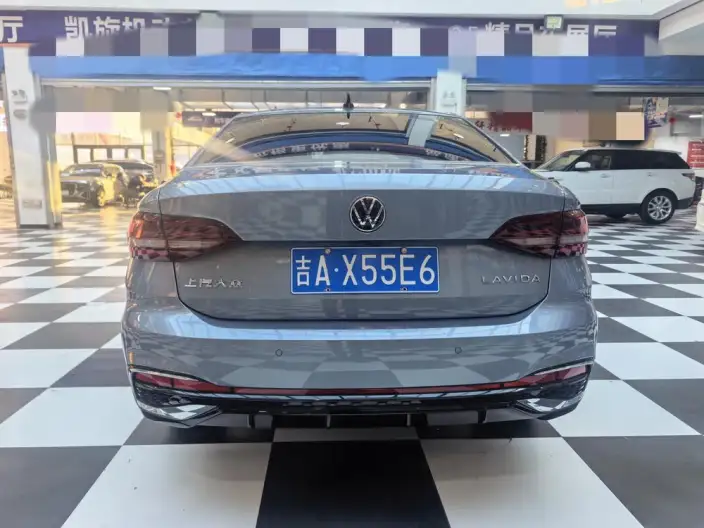 Volkswagen Lavida 2023 Model Facelift 1.5L Automatic Starry Sky Five Million Edition – фото 5