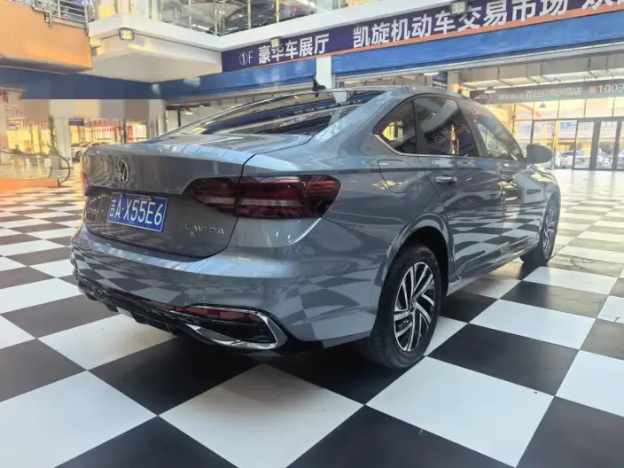 Volkswagen Lavida 2023 Model Facelift 1.5L Automatic Starry Sky Five Million Edition – фото 6