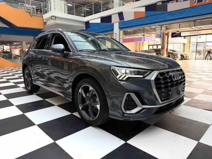 AUDI Q3 2022 Model 35 TFSI Fashion Dynamic Model