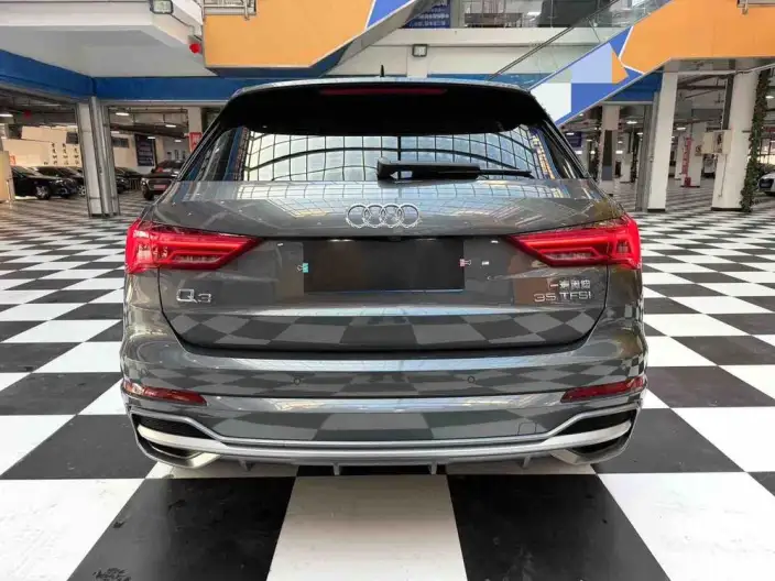 AUDI Q3 2022 Model 35 TFSI Fashion Dynamic Model