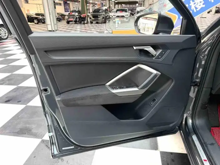 AUDI Q3 2022 Model 35 TFSI Fashion Dynamic Model – фото 8