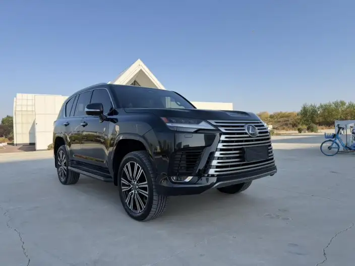 Lexus LX 2025 Model 700h Territory Edition