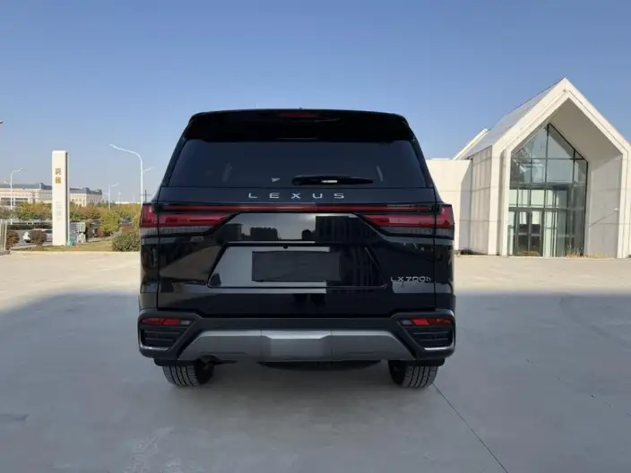 Lexus LX 2025 Model 700h Territory Edition – фото 5