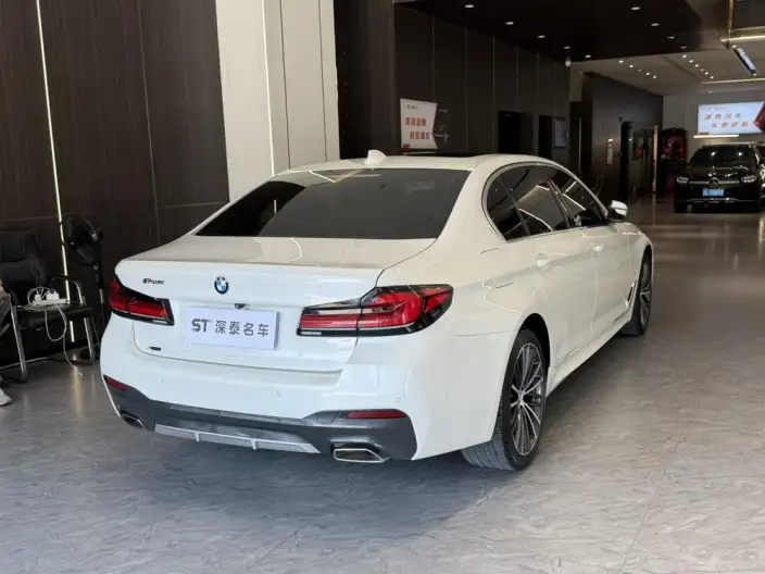 BMW 5 Series 2022 Model Facelift 530Li xDrive M Sports Set – фото 6