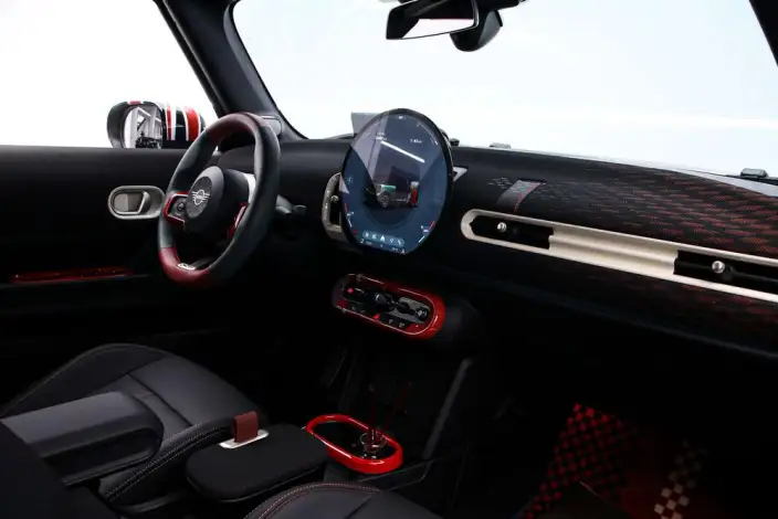 MINI JCW 2025 Model JOHN COOPER WORKS CABRIO – фото 10