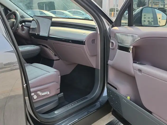 XPENG GX 2026 Model Extended Range 1585 4WD Ultra SE – фото 10