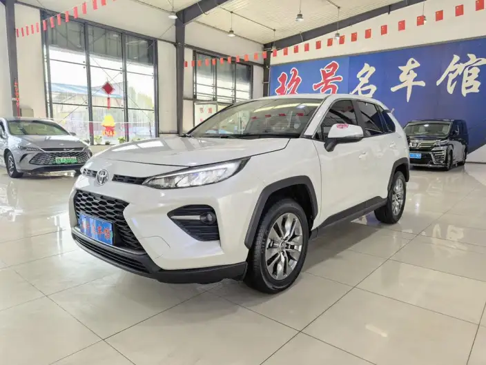 Toyota Wildlander 2023 Model 2.0L 2WD Leading version – фото 1