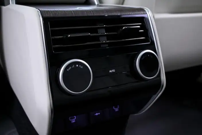 Range Rover 2025 Model 3.0 L6 400PS Shengshi Extended Edition – фото 7