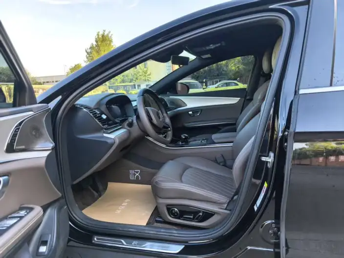 BYD Han EV 2025 Model Smart Driving Edition 605KM Zunrong Model – фото 8