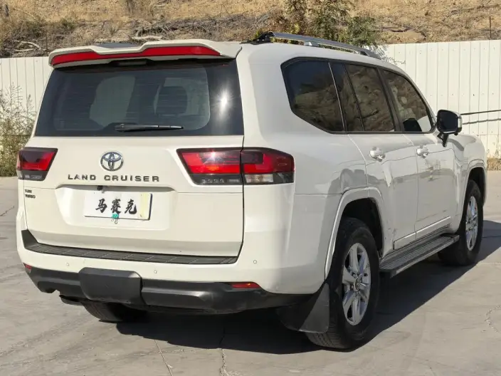 Land Cruiser (import 2023 Model 3.5T Automatic 4WD 7 seat Parallel Imported – фото 6