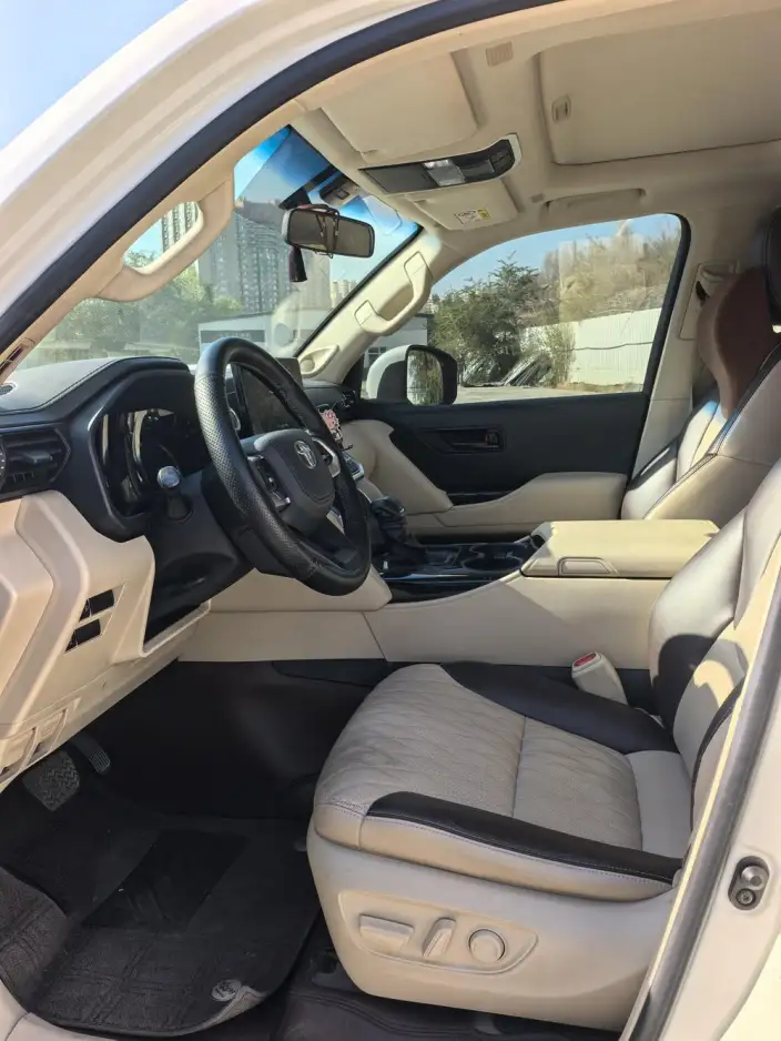 Land Cruiser (import 2023 Model 3.5T Automatic 4WD 7 seat Parallel Imported – фото 9