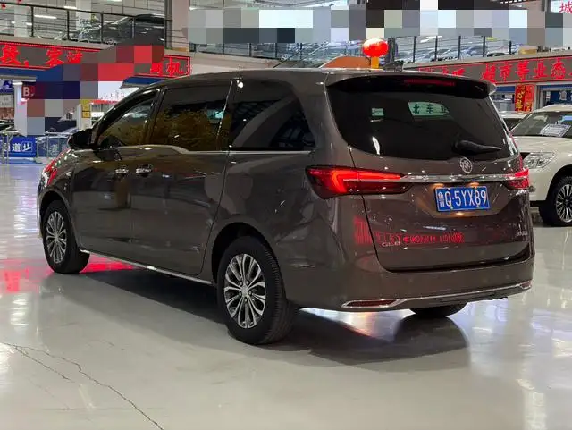 Buick GL8 2023 Model Business class 2.0T Luxury Model
