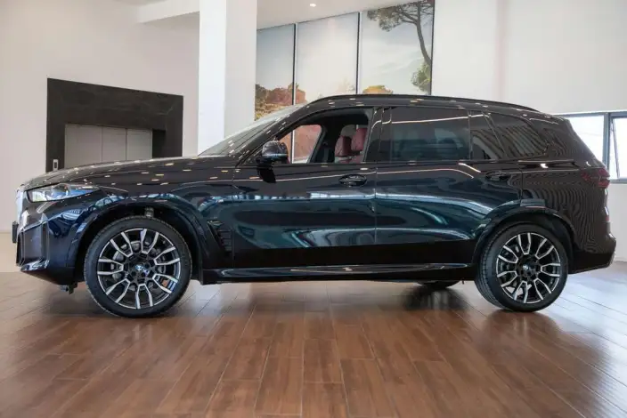 BMW X5 2025 Model xDrive40Li M Sports Night Set – фото 4