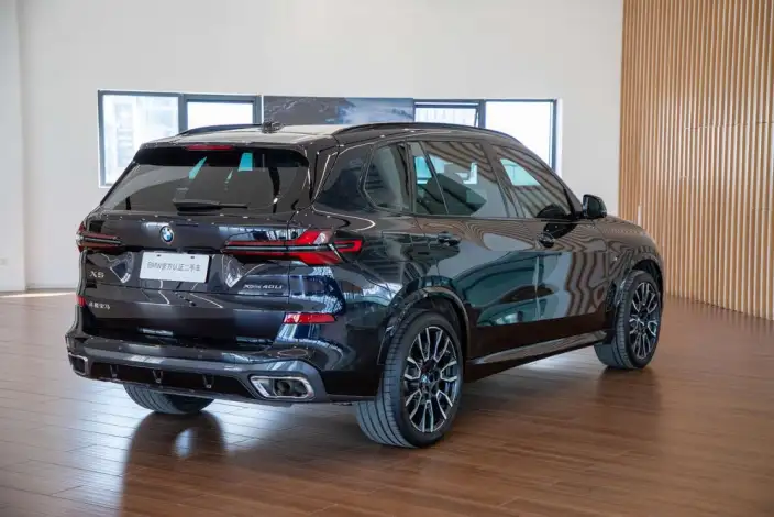 BMW X5 2025 Model xDrive40Li M Sports Night Set – фото 7