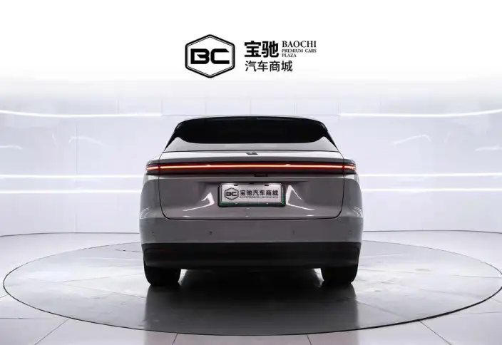 Li Auto i6 2025 Model 2WD Standard Edition