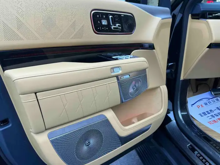ZEEKR 9X 2025 Model Ultra Edition 55kWh VI seat – фото 9