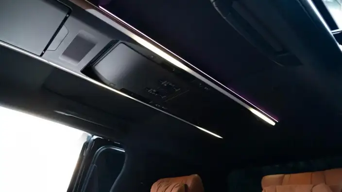 Elfa 2025 Model 2.5L Intelligent Hybrid 4WD Zhen Xiang Gold Edition – фото 9