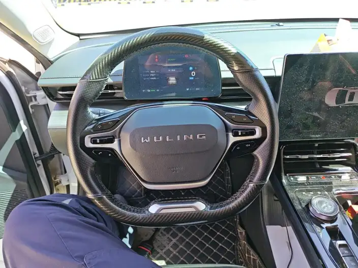 Wuling Xingguang PHEV 2023 Model 70 Standard Edition – фото 7